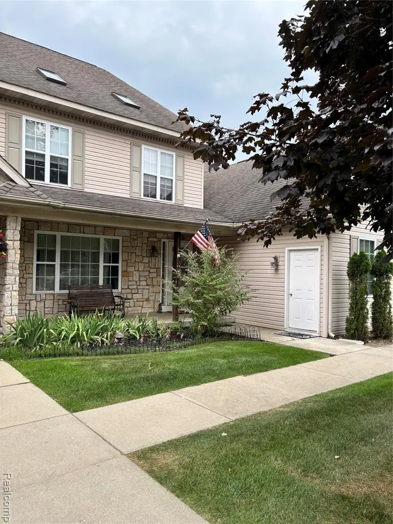 602 Fenton Commons #2, Fenton, MI  - Image #3