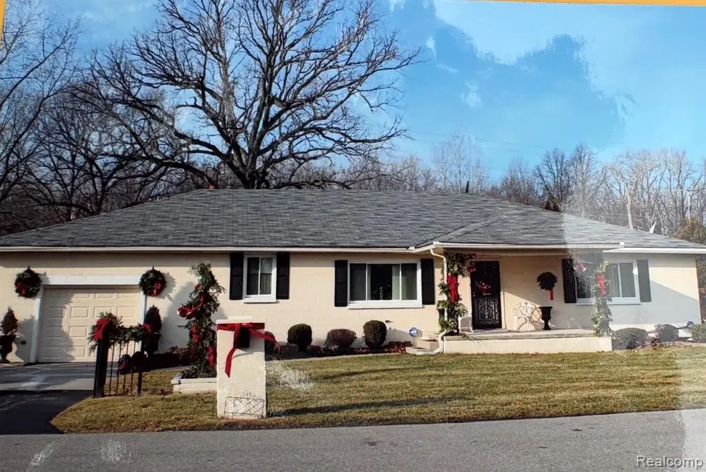 19234 Buck, Brownstown, MI  - Image #1