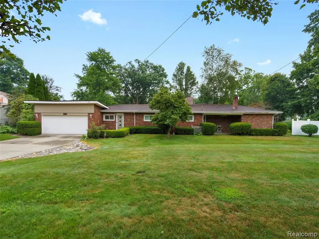 628 Riverside, Linden, MI  - Image #1