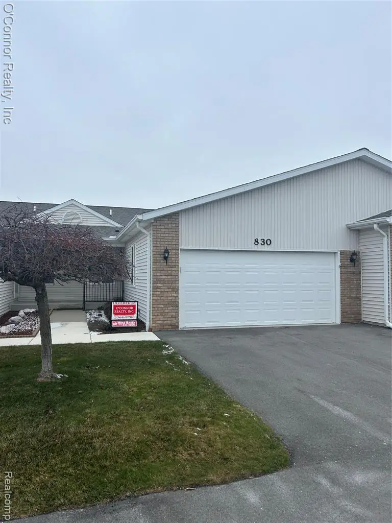 830 Crystal, Marysville, MI  - Image #1