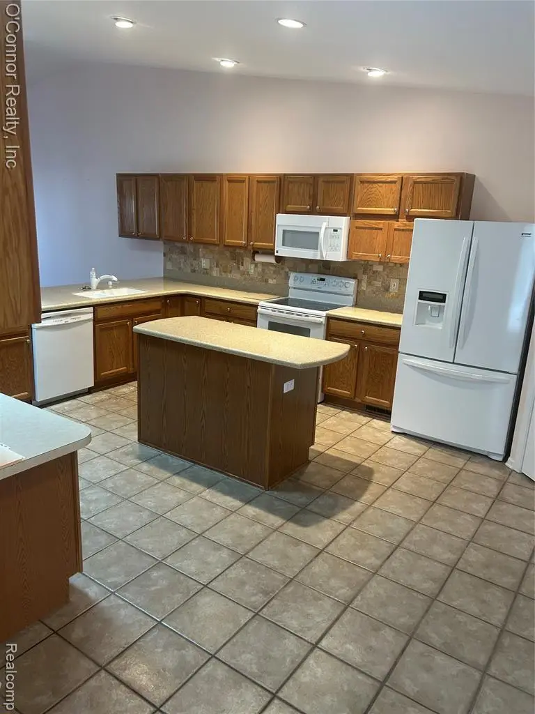 830 Crystal, Marysville, MI  - Image #2