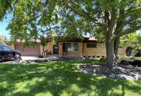 53162 Briar, Shelby Twp, MI 