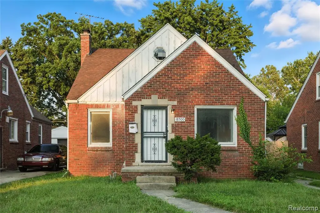 18500 S Freeland, Detroit, MI 48235 - #1