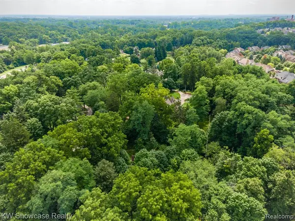 43550 Reservoir, Plymouth, MI 48170