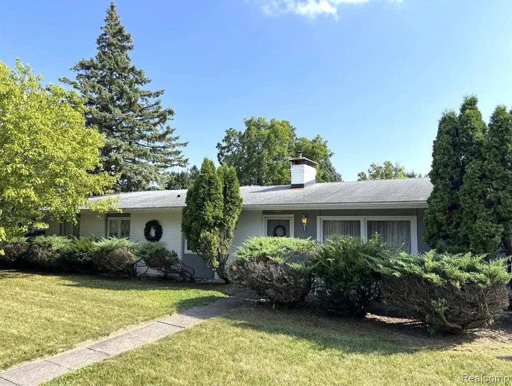 1933 Greenbriar, Flint, MI 48507 - #1