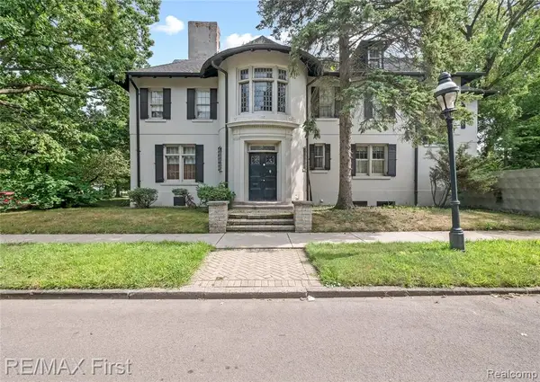 3065 Iroquois, Detroit, MI 48214