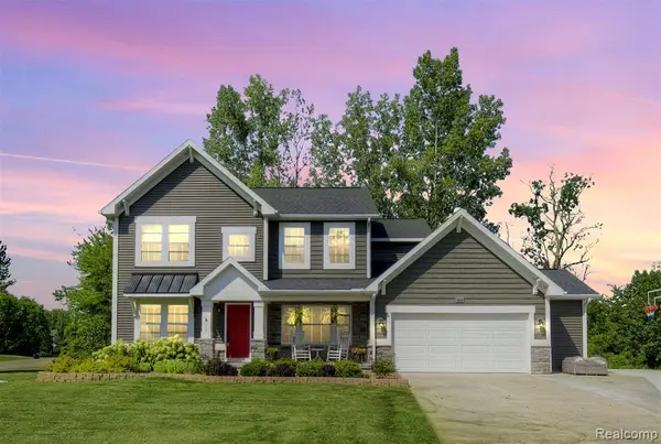 9438 Dornoch, Brighton, MI 