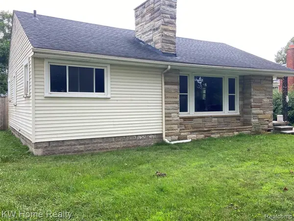 9636 Centralia, Redford, MI 