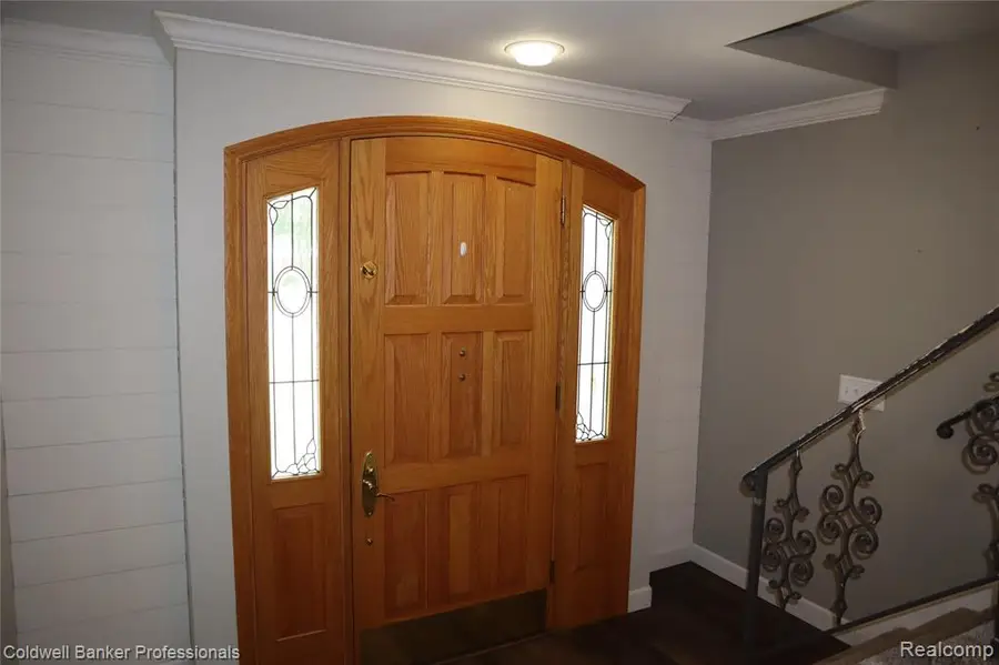 5435 S Sycamore, Burton, MI  - Image #2