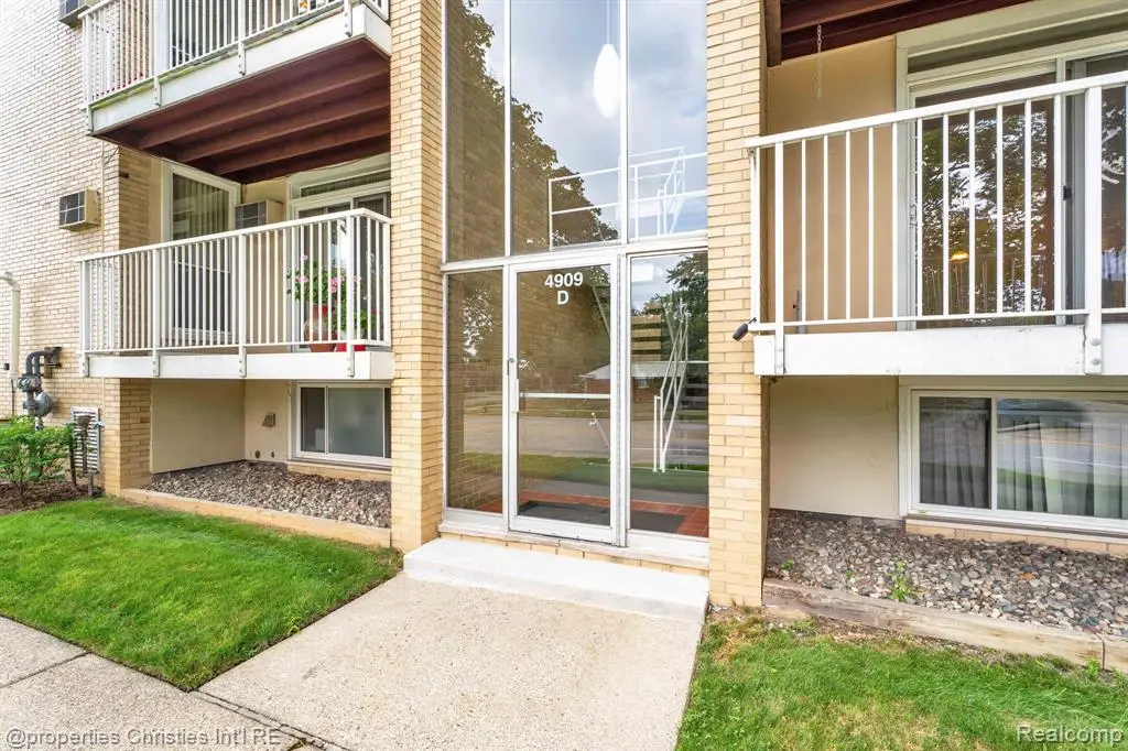 4909 Crooks #D 4, Royal Oak, MI  - Image #1