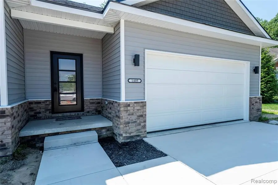 1405 Cedarcrest, Carleton, MI  - Image #2