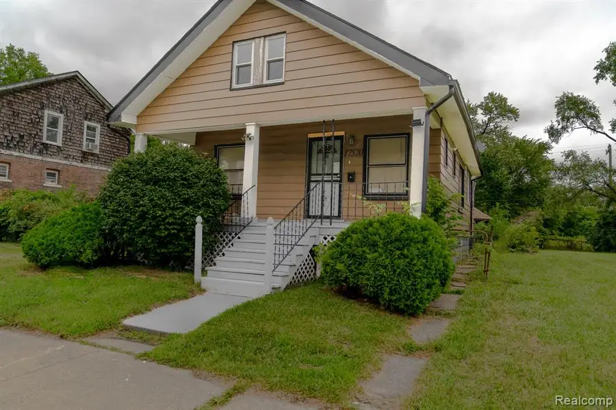 17520 Russell, Detroit, MI  - Image #2