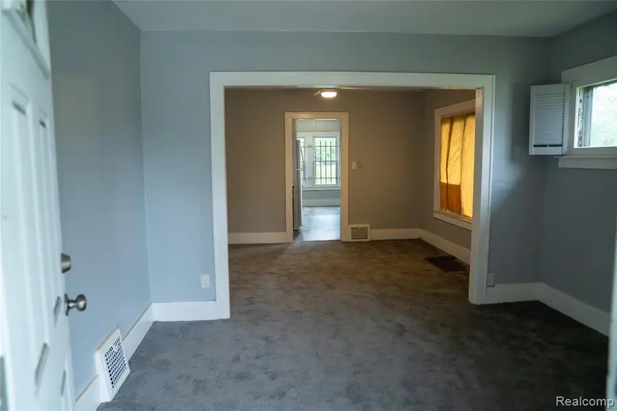 17520 Russell, Detroit, MI  - Image #3