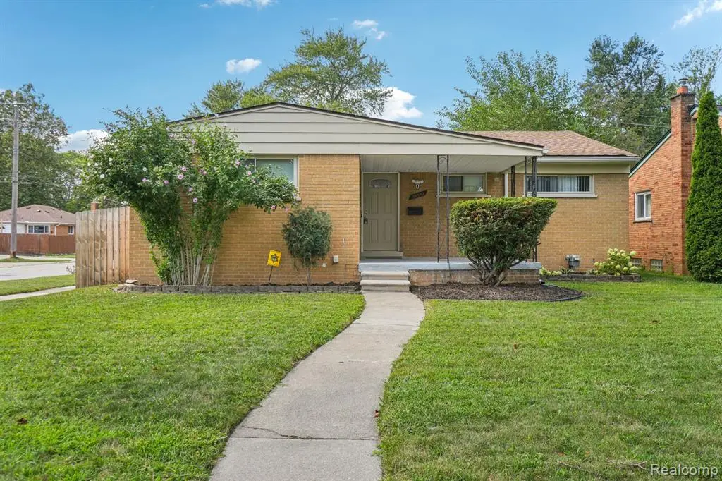 24201 Seneca, Oak Park, MI  - Image #1