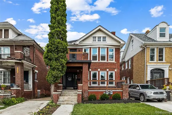 2424 Calvert, Detroit, MI 