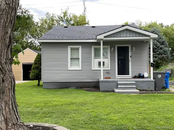 26431 Trowbridge, Inkster, MI 