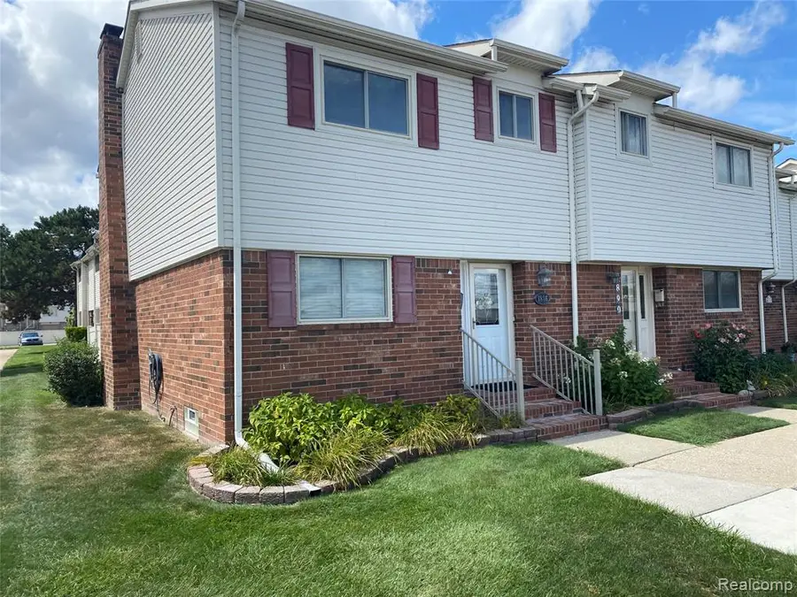 1886 E 13 Mile, Madison Heights, MI  - Image #2