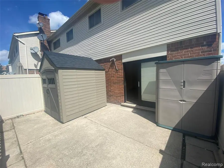 1886 E 13 Mile, Madison Heights, MI  - Image #3