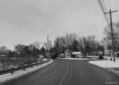 330 N Main, Saint Louis, MI  - Image #2