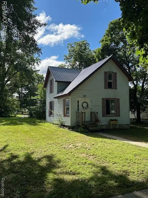 409 S Cherry Street, Kalkaska, MI 49646 - #3