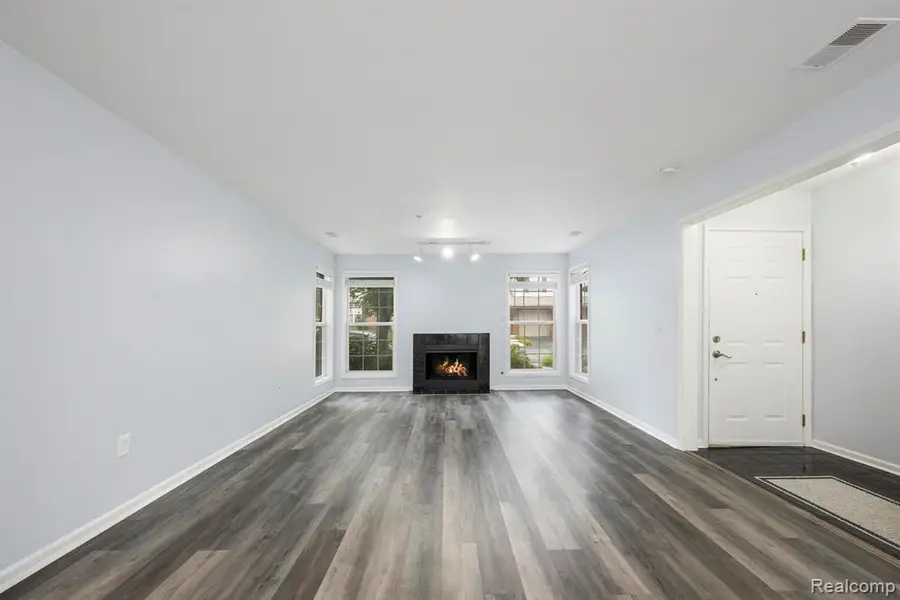 28139 Carlton Way, Novi, MI  - Image #3