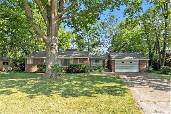 306 W 13 Mile, Royal Oak, MI 