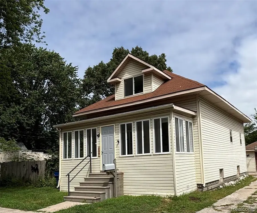 509 S Dewitt, Bay City, MI 48706 - Image #2