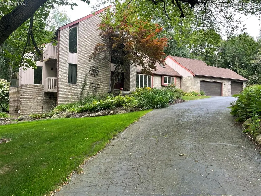 2862 Foxfire, Milford, MI  - Image #1