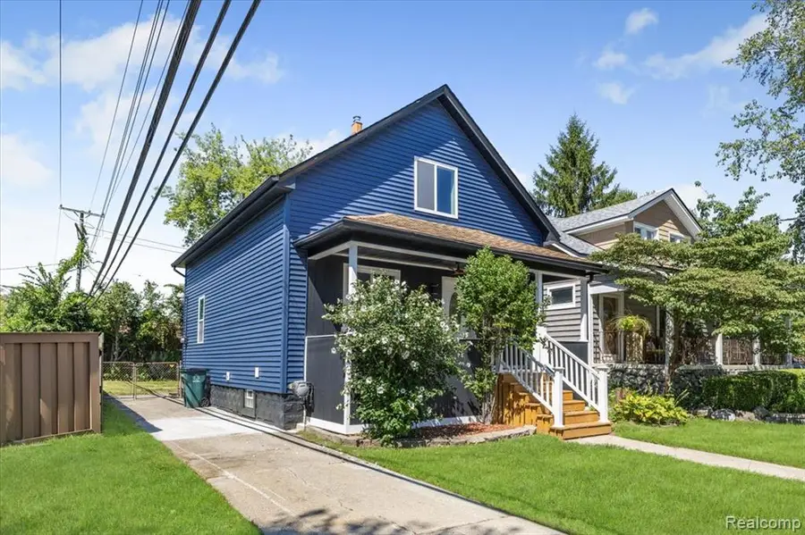 1761 Stanford, Berkley, MI  - Image #2