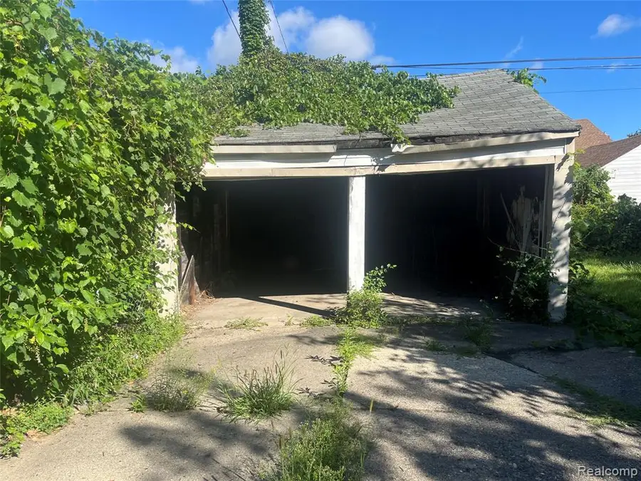 11233 Engleside, Detroit, MI 48205 - #2