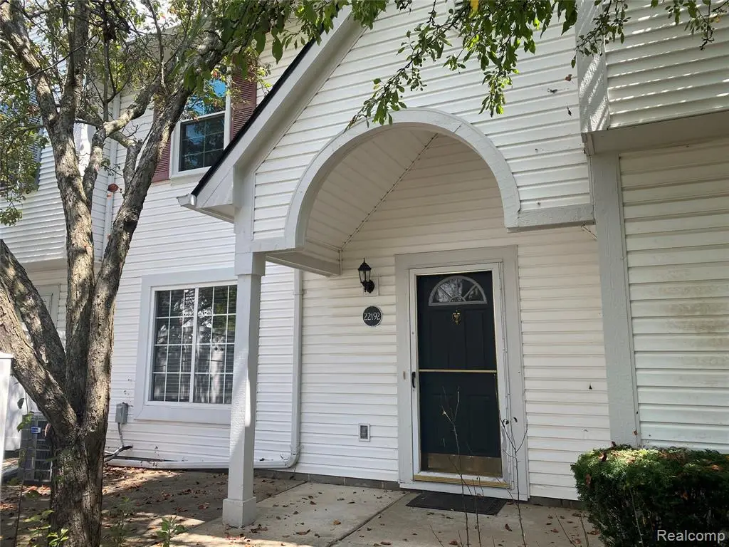 22192 Cape Cod Way, Farmington Hills, MI  - Image #1