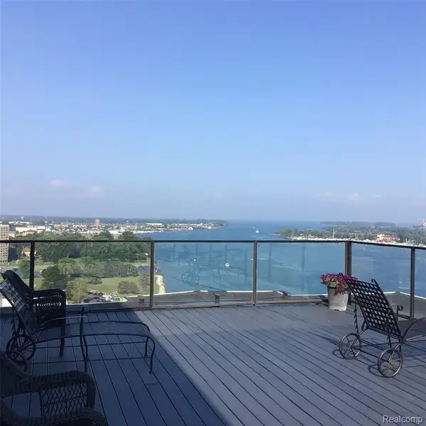 8200 E Jefferson #411, Detroit, MI 48214