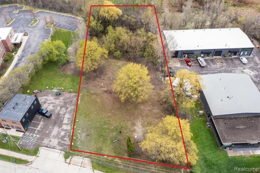 44911 Grand River, Novi, MI 48375 - #3