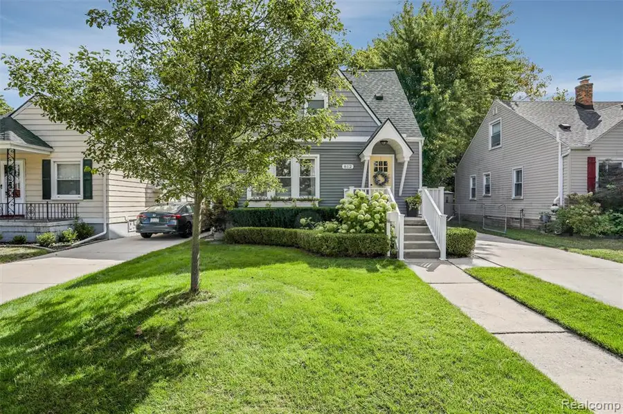 812 N Edison, Royal Oak, MI  - Image #2