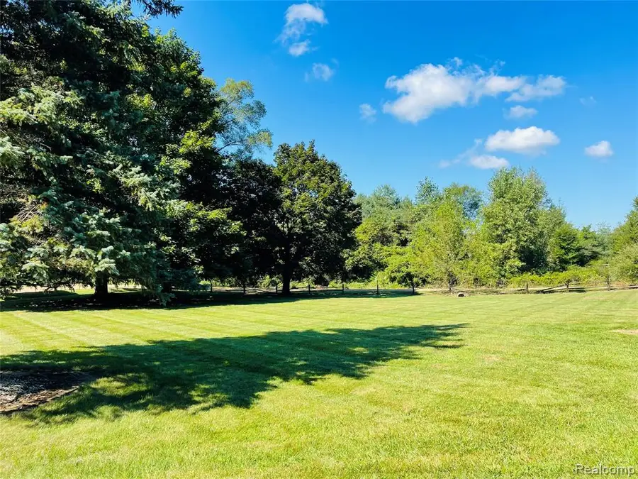 7251 Vanderploeg, Imlay City, MI  - Image #3