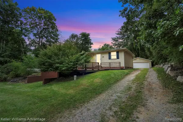 1815 Gulley, Howell, MI 