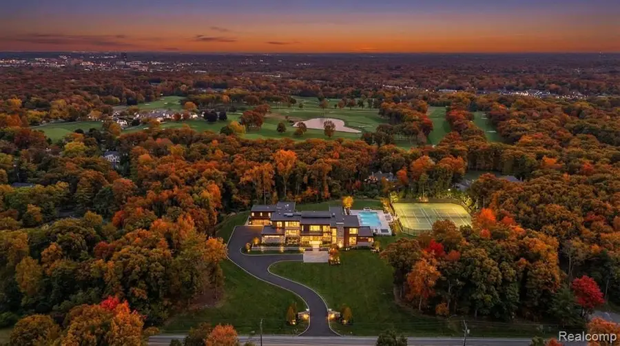 32500 Rockridge, Farmington Hills, MI 48334 - #3