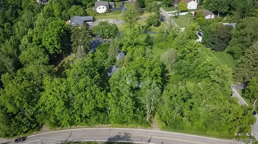 000 Beverly, Beverly Hills, MI  - Image #2