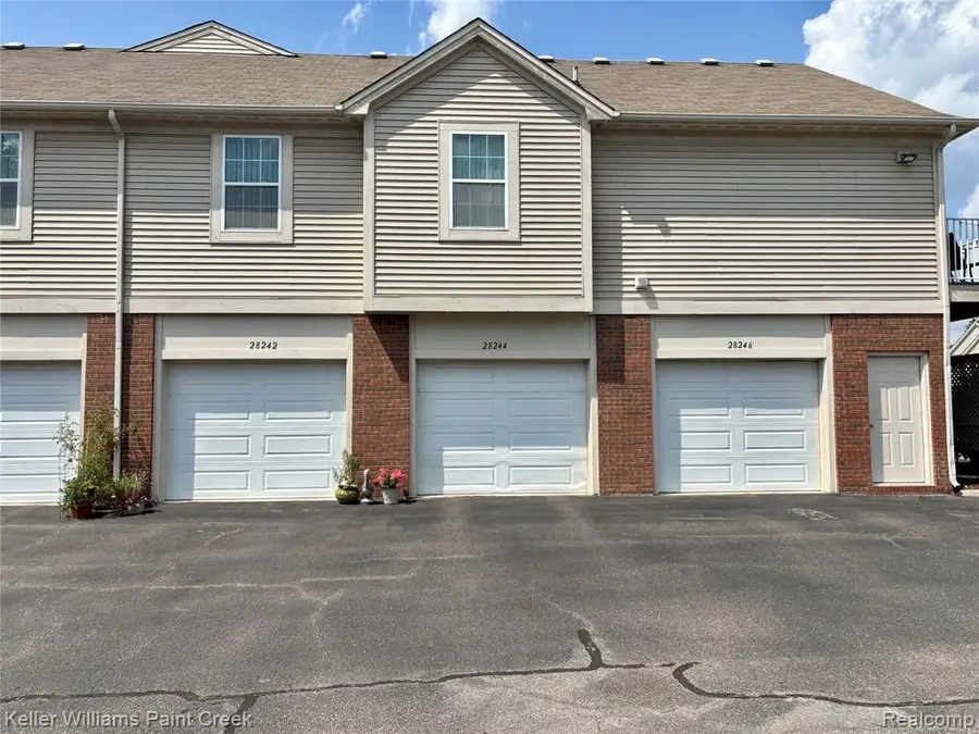 28244 S Pointe, Chesterfield Township, MI  - Image #2