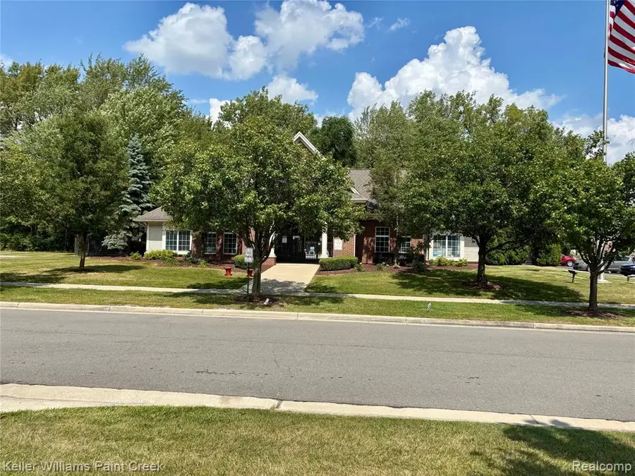28244 S Pointe, Chesterfield Township, MI  - Image #3