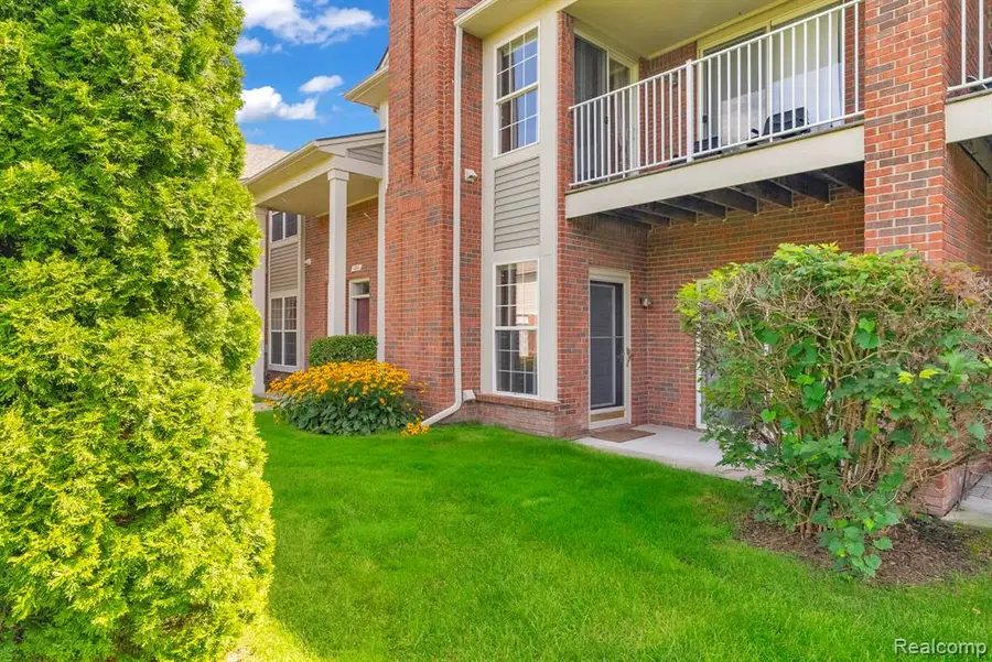 15297 Yale, Clinton Township, MI  - Image #3