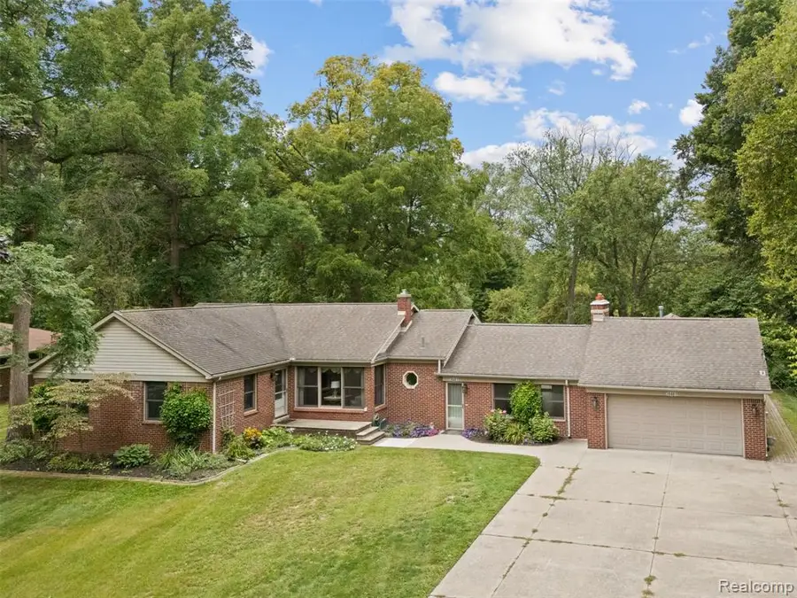 38481 Riverside, Clinton Township, MI  - Image #3