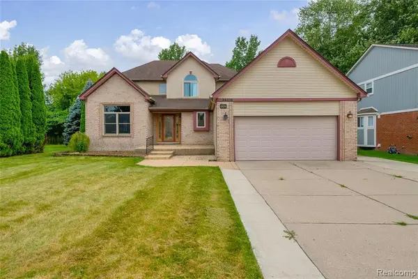 34276 Cherry Hill, Chesterfield, MI 