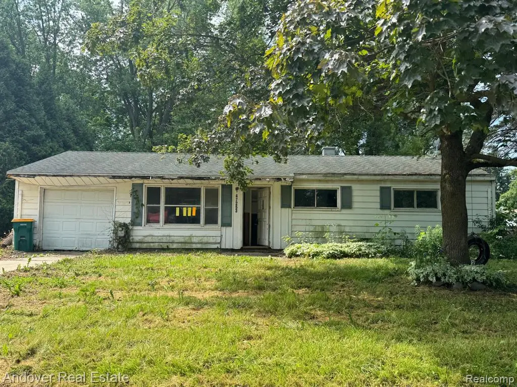 47253 Lauren, Van Buren, MI  - #1