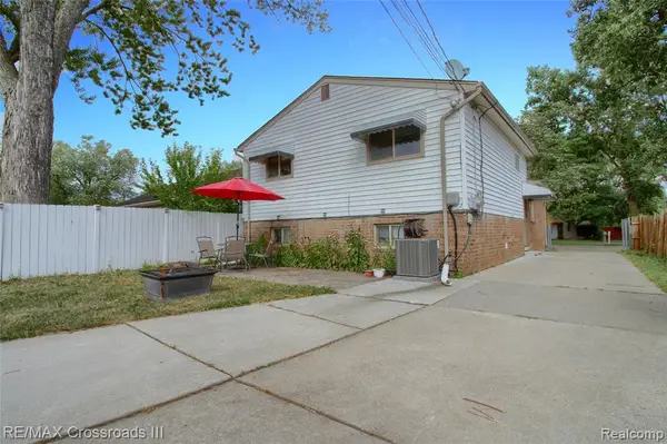 7367 Cavell, Westland, MI 48185