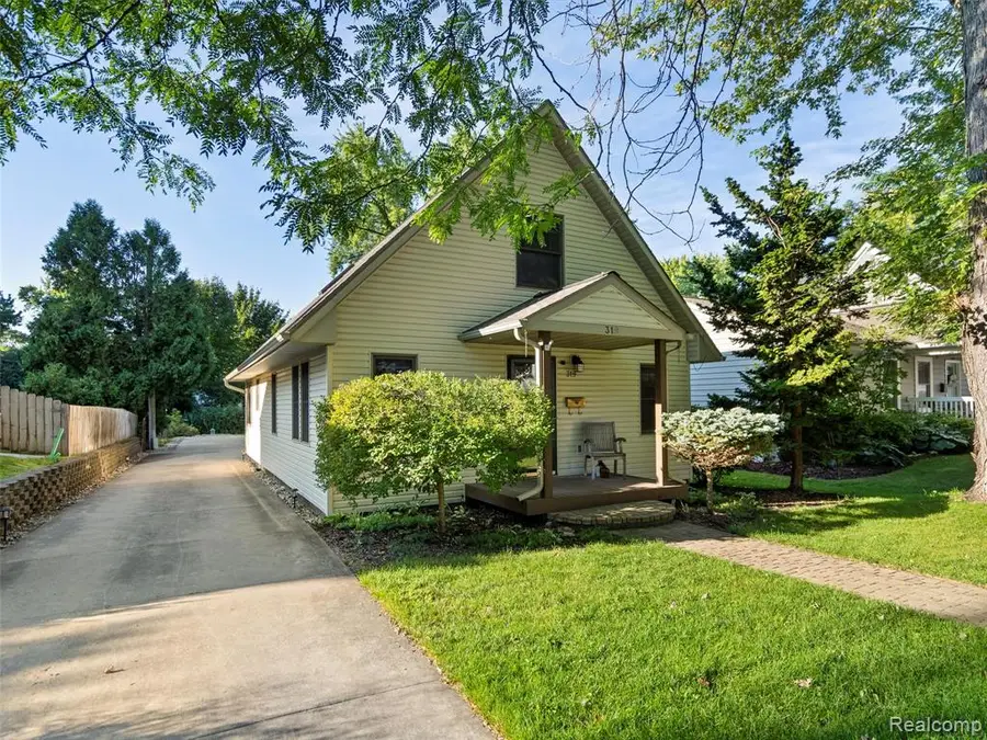 319 Drace, Rochester, MI  - #3