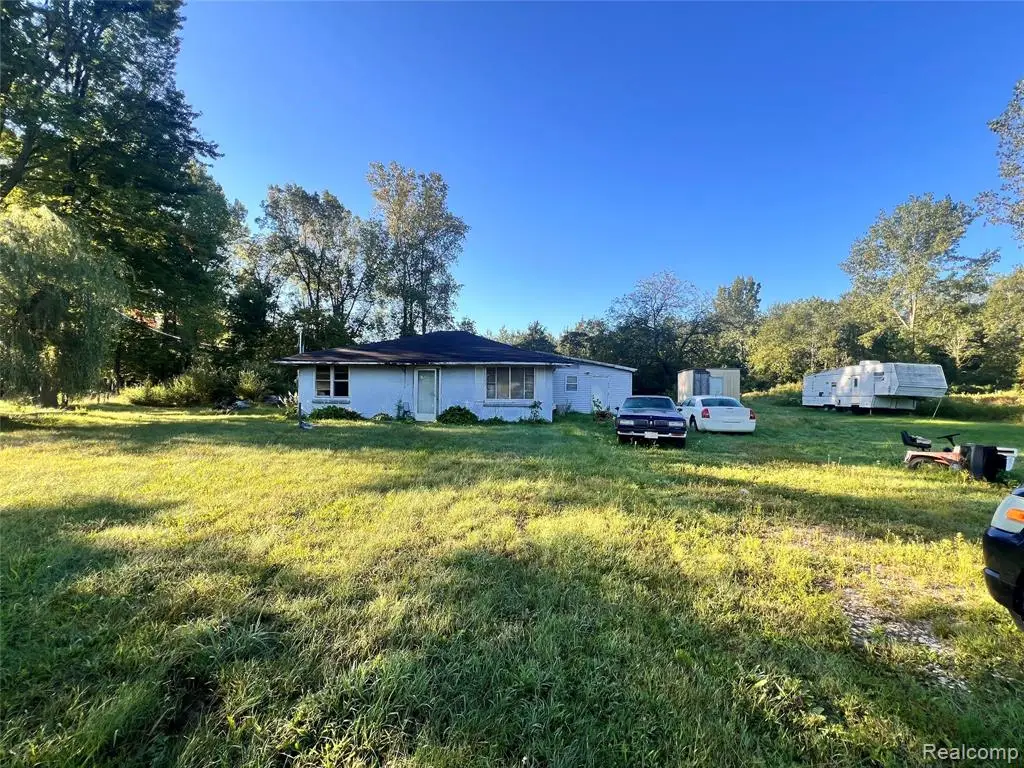 8085 W Newburg, Exeter, MI  - Image #1