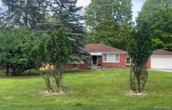 23409 Ranch Hill, Southfield, MI 