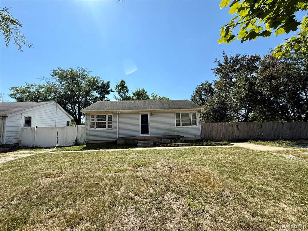 3249 Van Horn, Trenton, MI  - #1