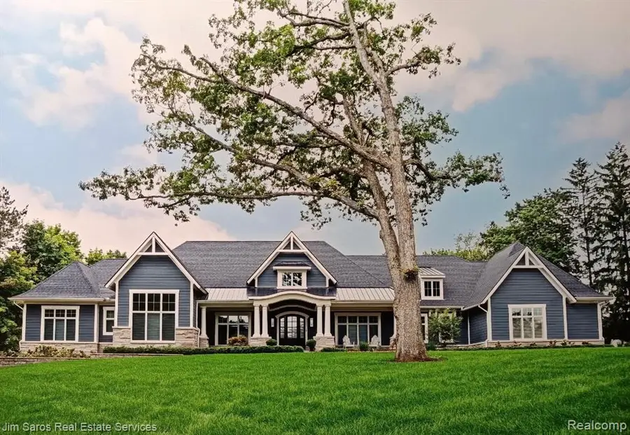 749 Lake Shore, Grosse Pointe Shores, MI 48236 - #2